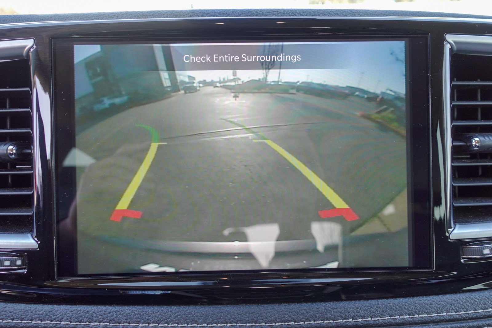 Used 2023 Chrysler Pacifica Limited image 21