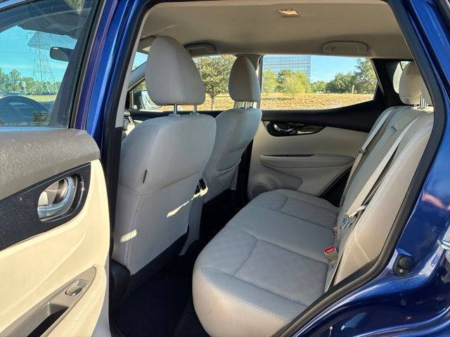 Used 2018 Nissan Rogue Sport SV w/ SV Technology Package AWD/4WD image 20