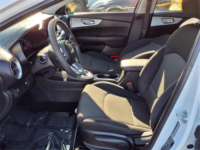Used 2023 Kia Forte LXS image 13
