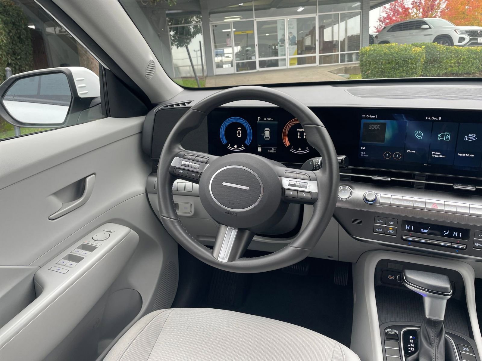 Used 2025 Hyundai Kona SEL image 34