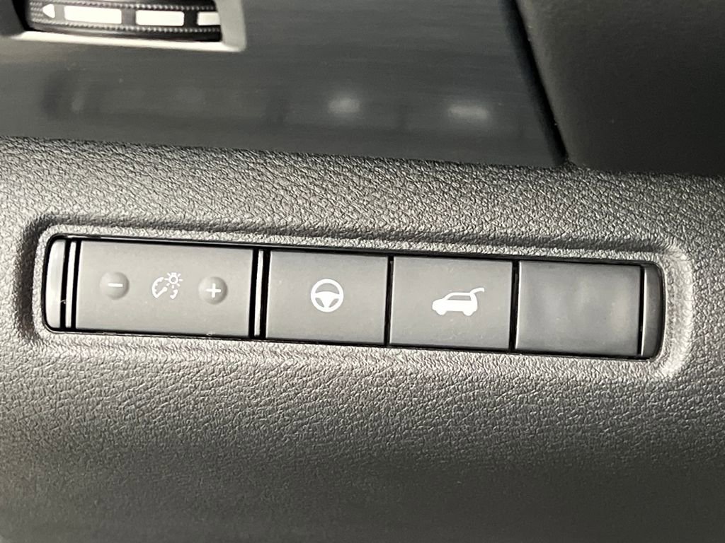 Used 2025 Nissan Pathfinder SL image 42