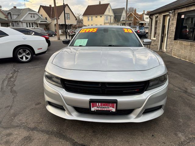 Used 2020 Dodge Charger SXT w/ Leather Interior Group RWD image 2