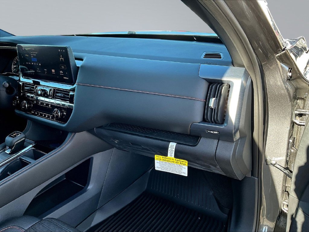 New 2026 Nissan Pathfinder Rock Creek w/ Rock Creek Premium Package AWD/4WD image 32
