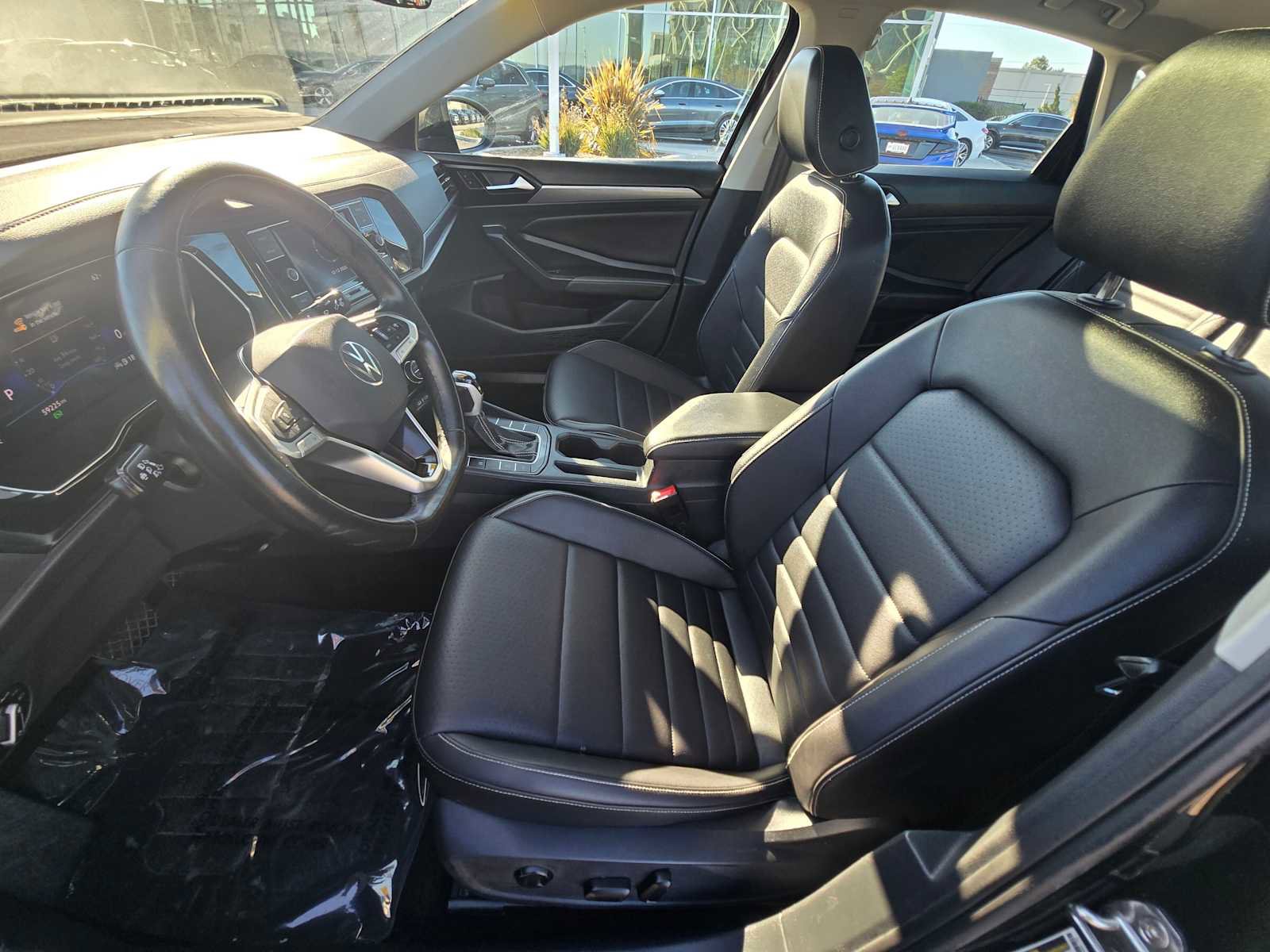 Used 2024 Volkswagen Jetta SE image 23