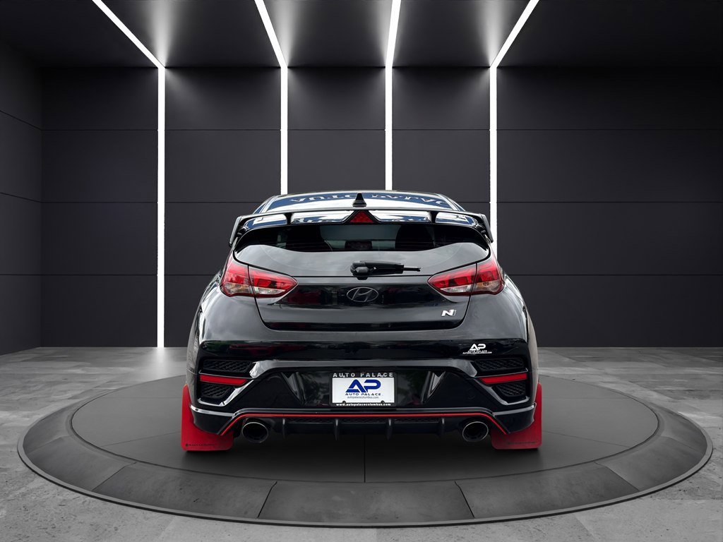 Used 2020 Hyundai Veloster N w/ Performance Package FWD image 5