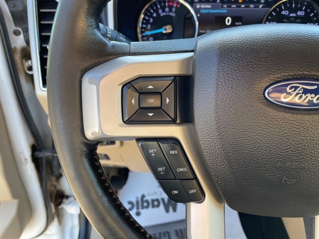 Used 2019 Ford F250 Lariat w/ Chrome Package image 16