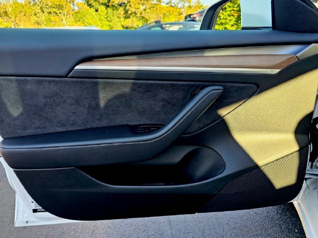 Used 2023 Tesla Model 3 Standard Range RWD image 21