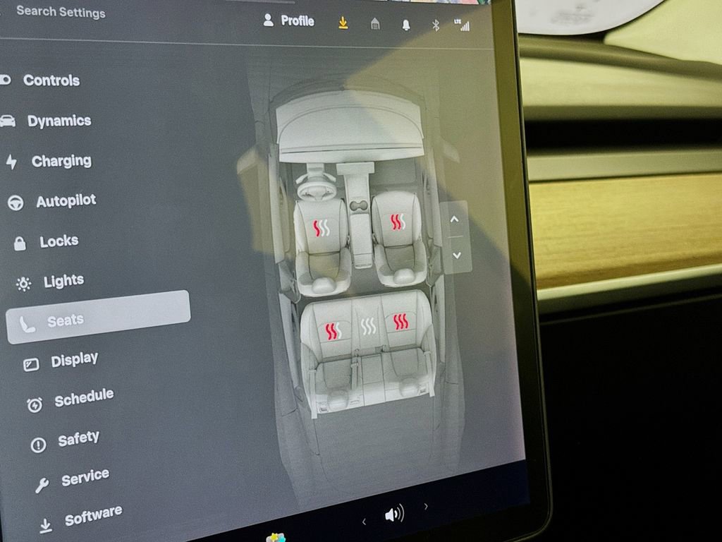 Used 2020 Tesla Model 3 Standard Range Plus image 16