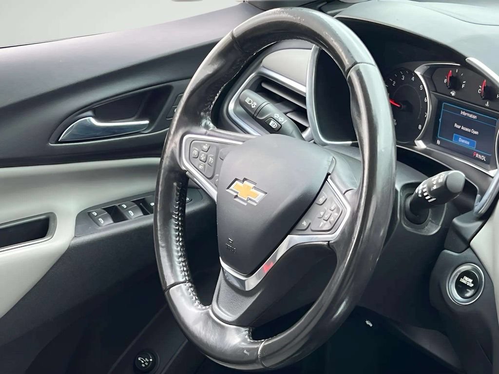 Used 2019 Chevrolet Equinox LT w/ Driver Convenience Package FWD image 26