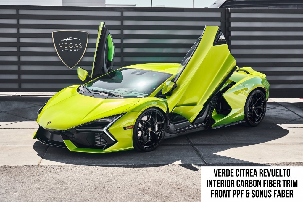 Used 2025 Lamborghini Revuelto AWD/4WD image 1