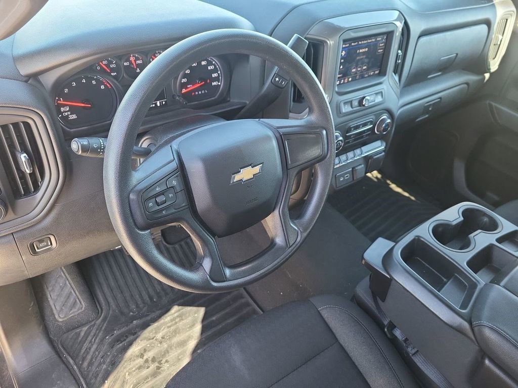 Used 2023 Chevrolet Silverado 1500 Custom AWD/4WD image 16