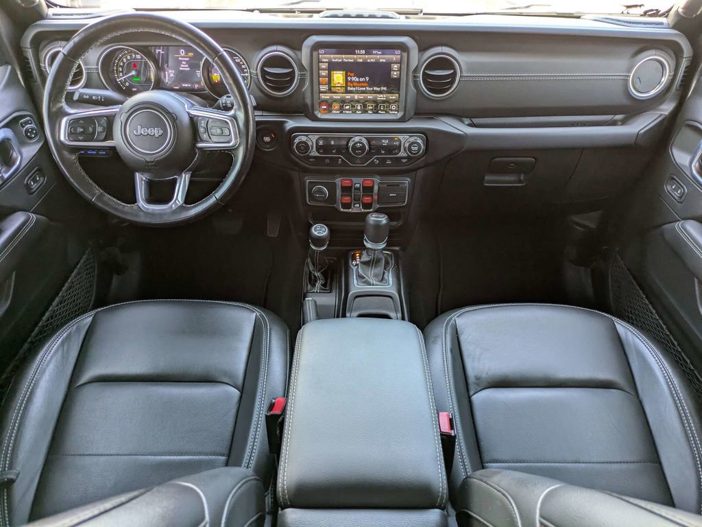 Used 2021 Jeep Wrangler Unlimited Sahara w/ Cold Weather Group image 15