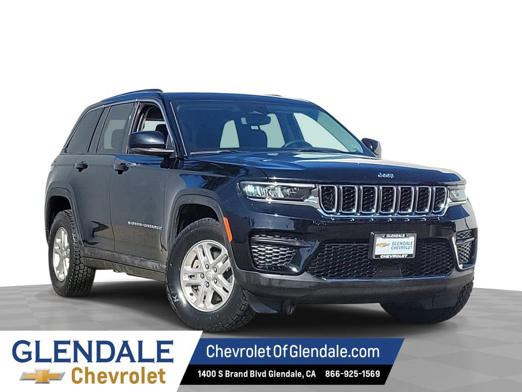 Used 2023 Jeep Grand Cherokee Laredo AWD/4WD video 1