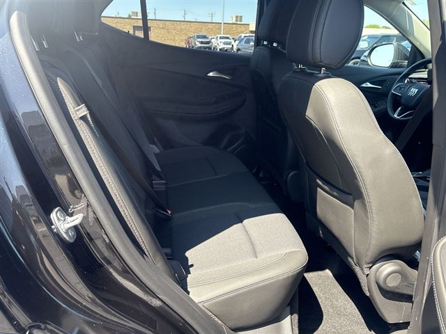 Used 2025 Buick Encore GX Preferred FWD image 25