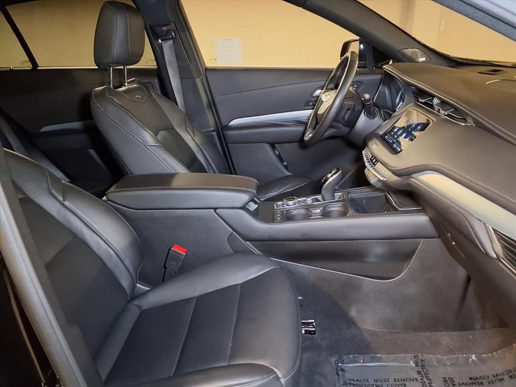 Certified 2023 Cadillac XT4 Premium Luxury w/ Driver Assist Package image 23