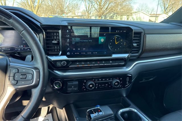 Used 2025 Chevrolet Silverado 1500 High Country image 13