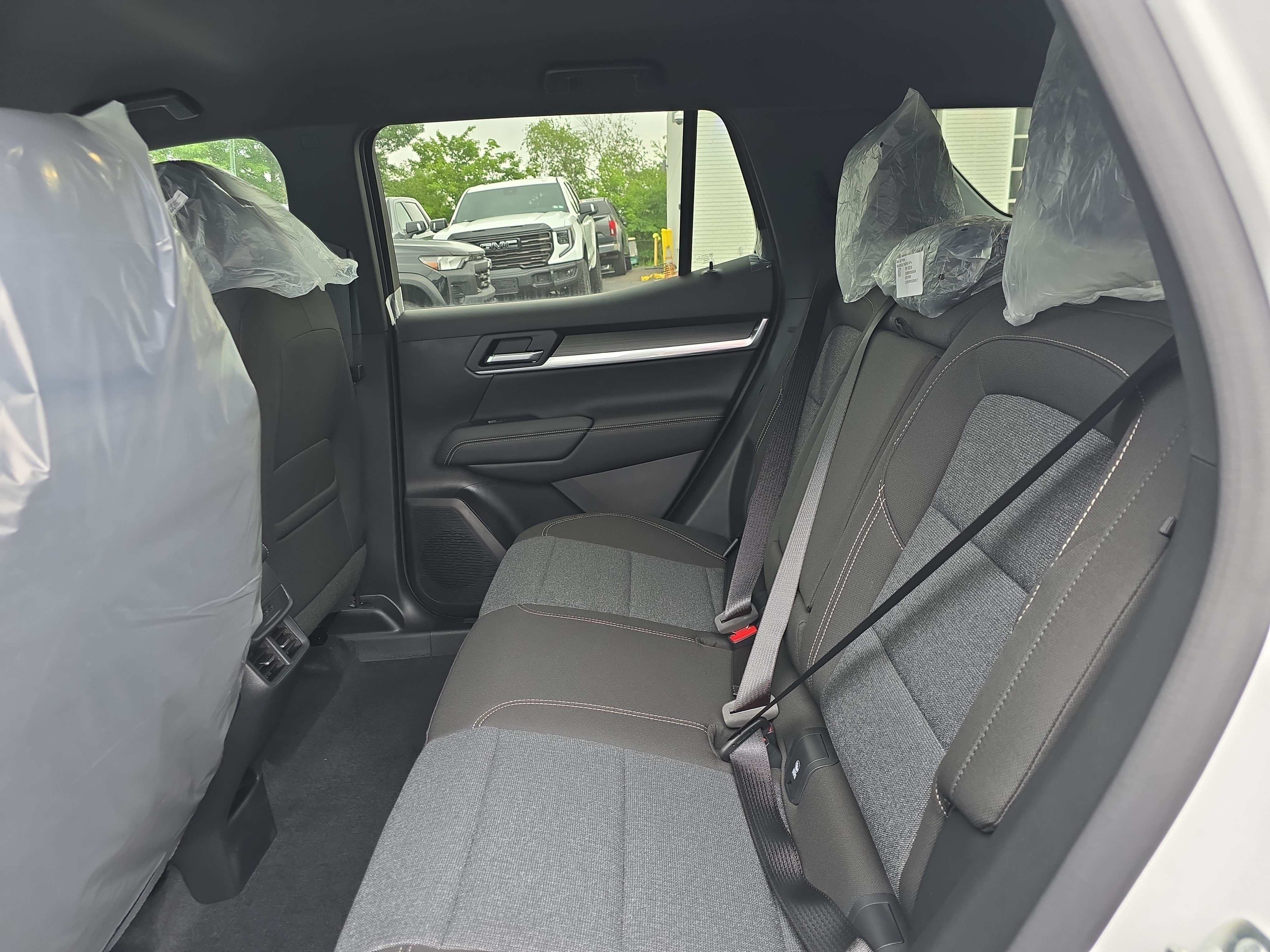 New 2027 GMC Terrain Elevation w/ LPO, Floor Liner Package FWD image 14