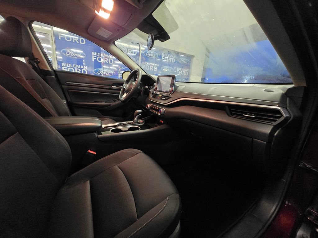 Used 2024 Nissan Altima 2.5 SV image 26