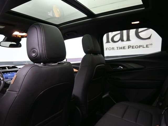 Used 2023 Chevrolet TrailBlazer ACTIV w/ Sun and Liftgate Package image 23