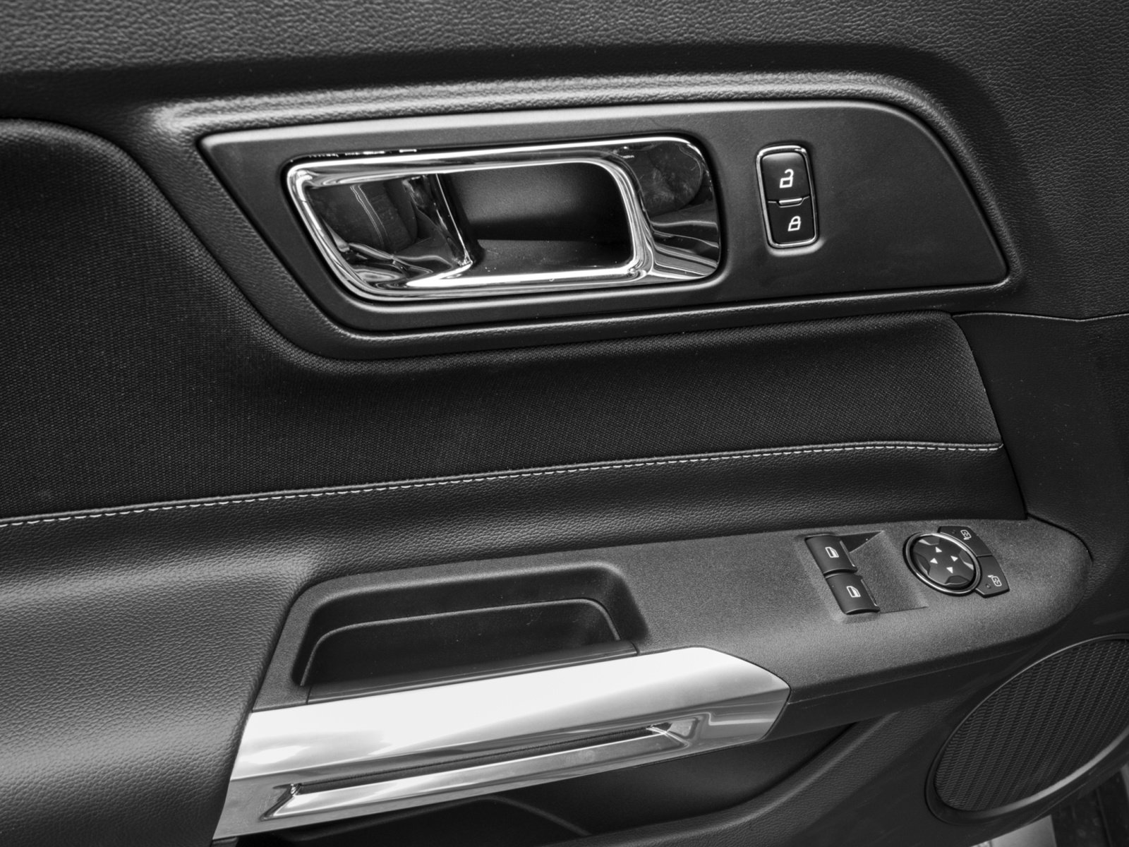 Used 2017 Ford Mustang GT image 17