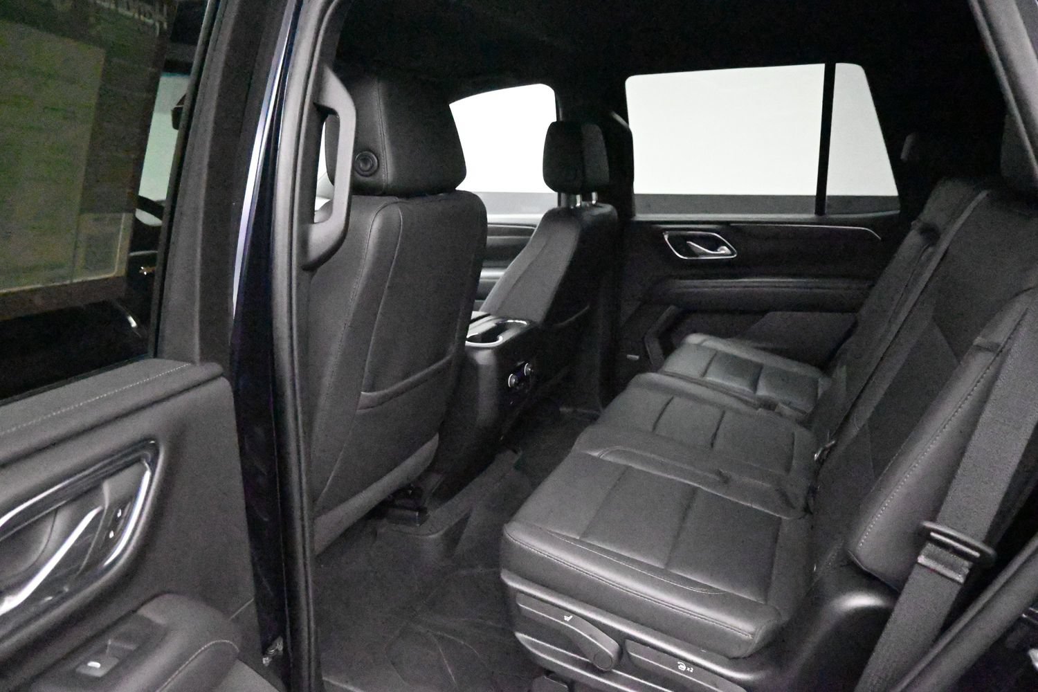 Used 2022 Chevrolet Tahoe LT AWD/4WD image 17