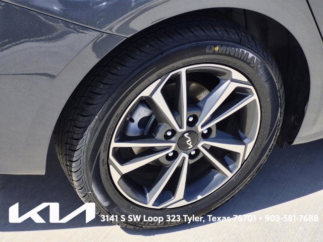 Certified 2024 Kia Forte LXS FWD image 7