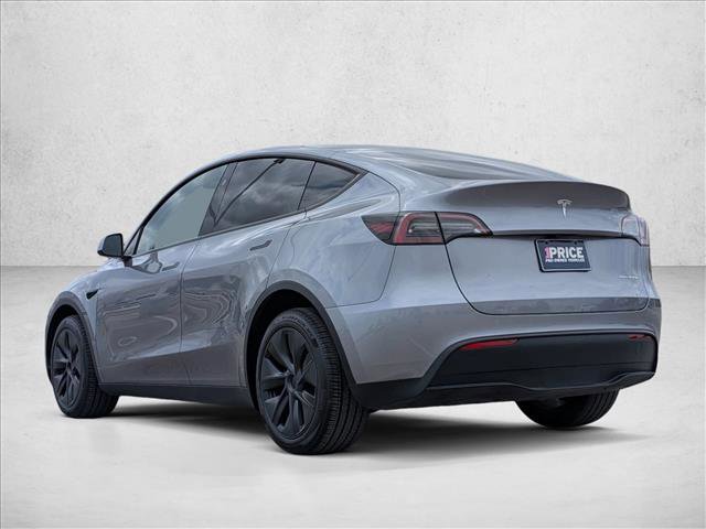 Used 2025 Tesla Model Y Long Range image 8