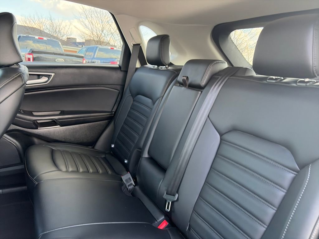 Used 2024 Ford Edge SEL w/ Convenience Package image 28