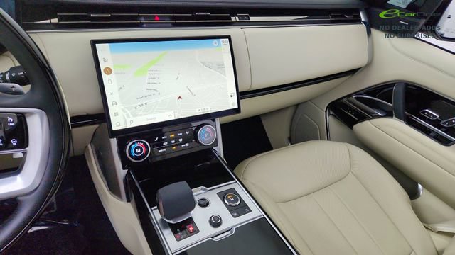 Used 2023 Land Rover Range Rover SE AWD/4WD image 41