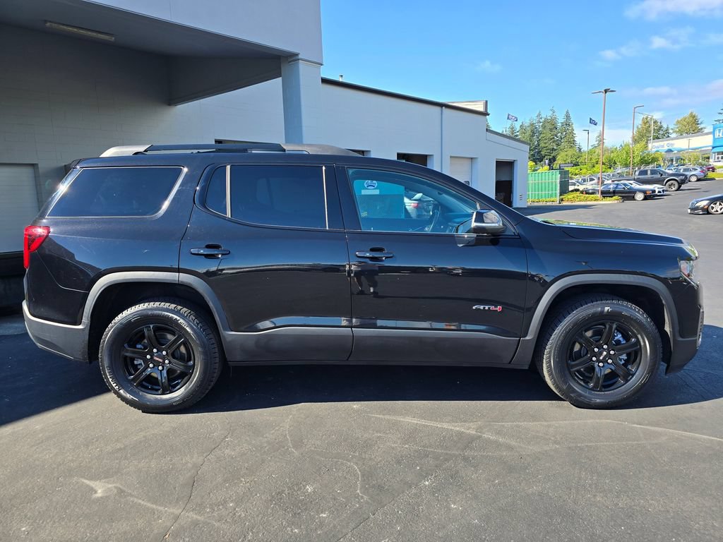 Used 2022 GMC Acadia AT4 w/ Technology Package AWD/4WD image 3
