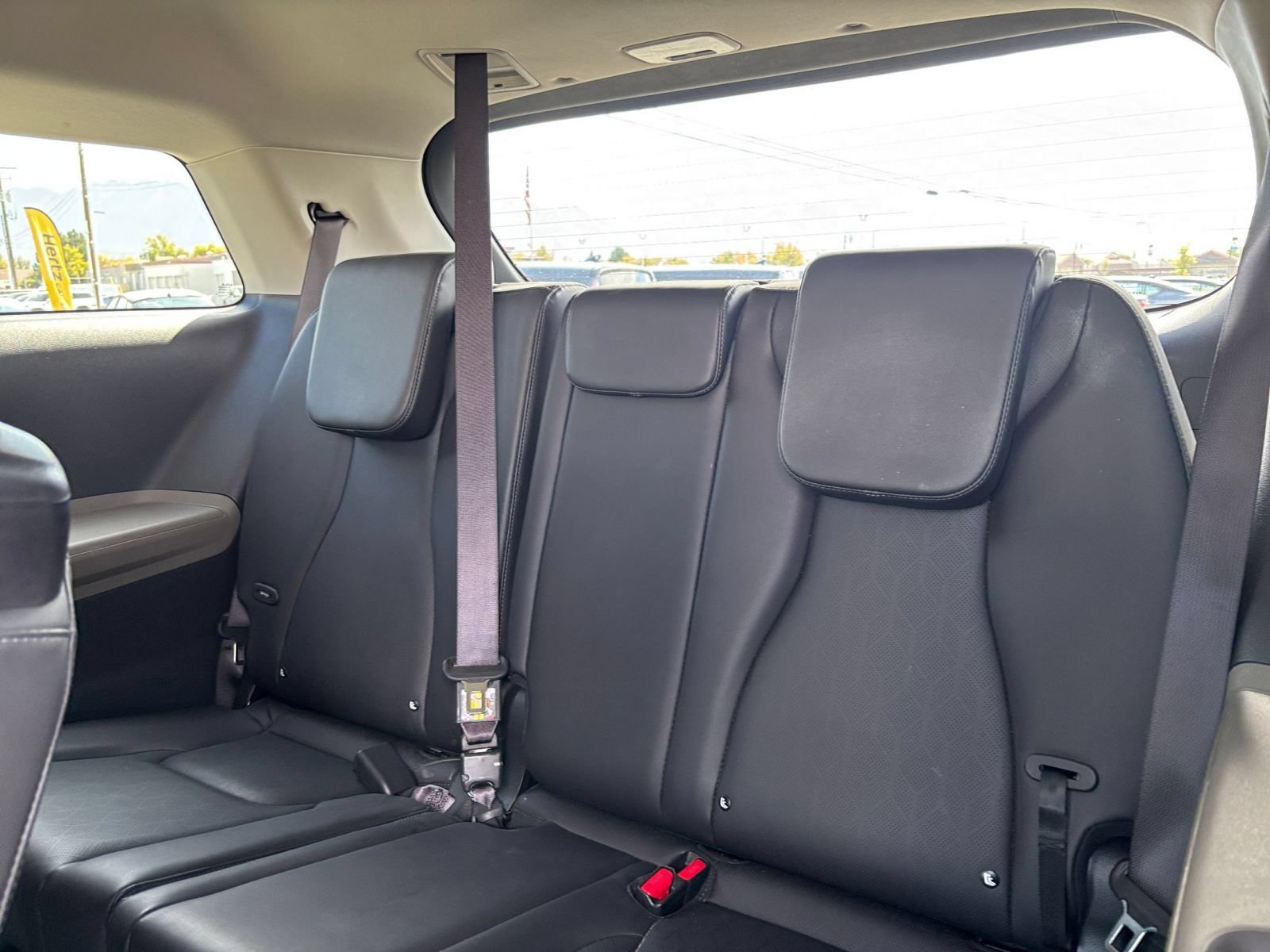 Used 2026 Kia Carnival FWD image 30