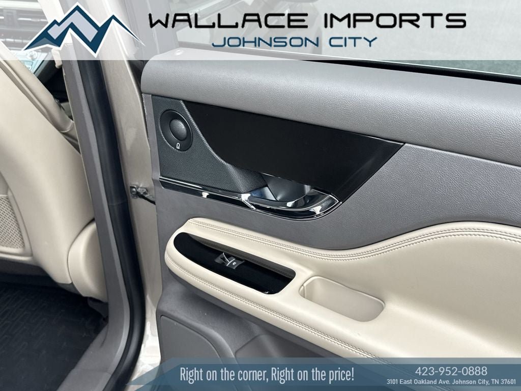 Used 2021 Lincoln Corsair Reserve w/ Elements Package AWD/4WD image 41