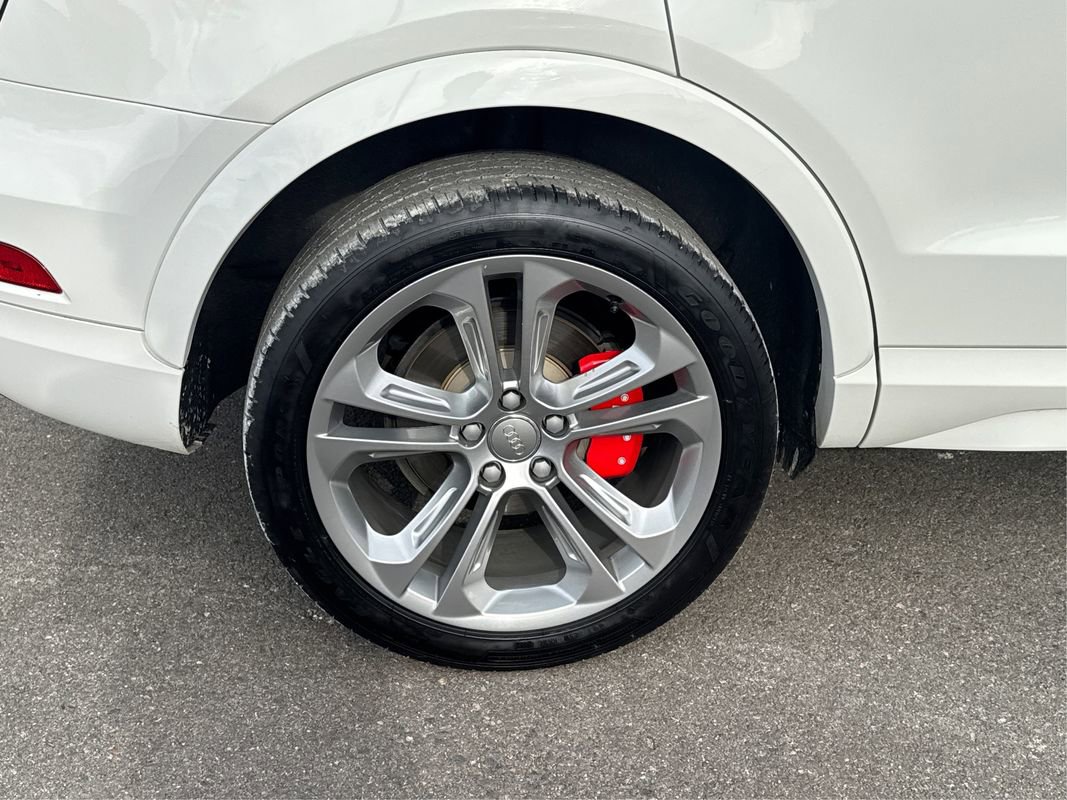 Used 2018 Audi Q3 2.0T Premium Plus w/ Premium Plus Package AWD/4WD image 29
