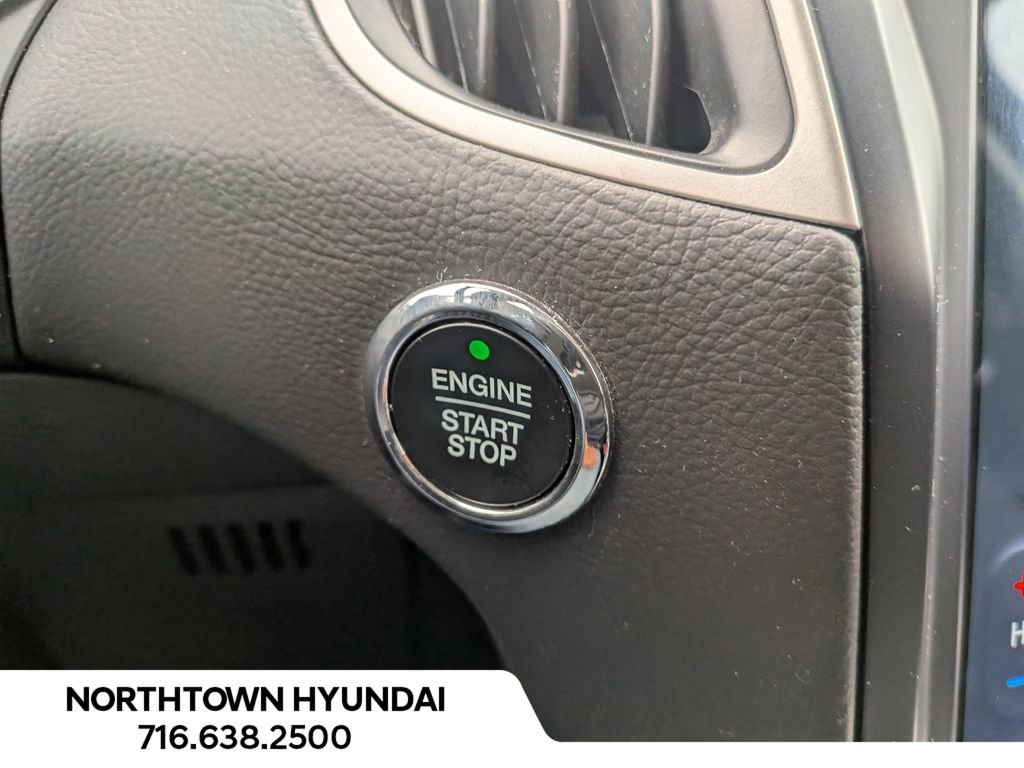 Used 2023 Ford Edge SEL image 18