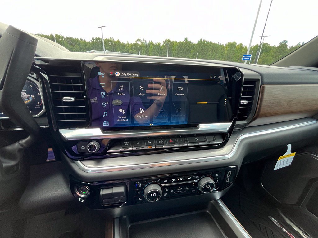 New 2026 Chevrolet Silverado 3500 High Country w/ High Country Premium Package AWD/4WD image 22