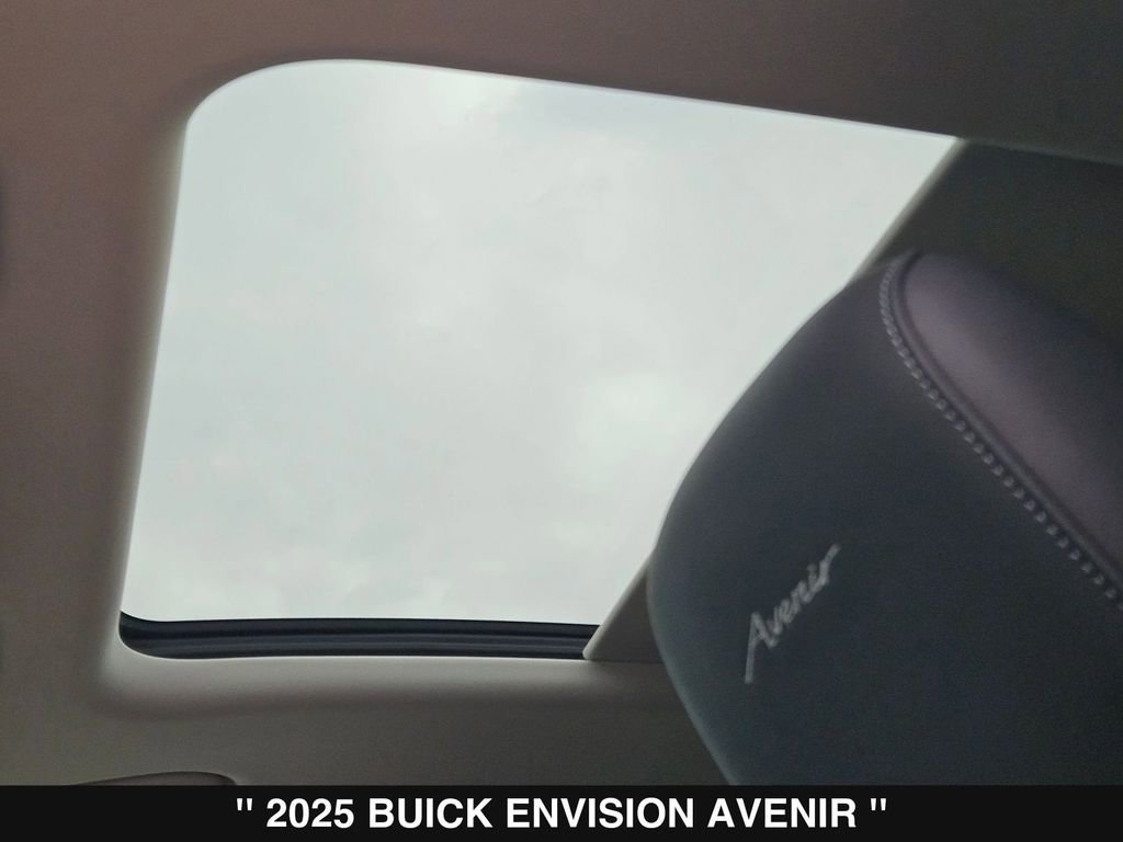 Used 2025 Buick Envision Avenir AWD/4WD image 35