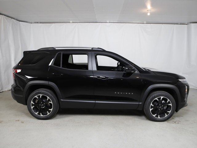 New 2025 Chevrolet Equinox LT w/ Convenience Package II image 2