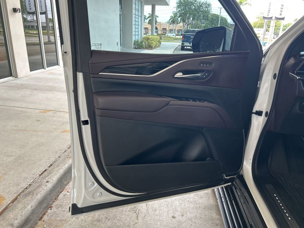 Used 2024 Cadillac Escalade V AWD/4WD image 55
