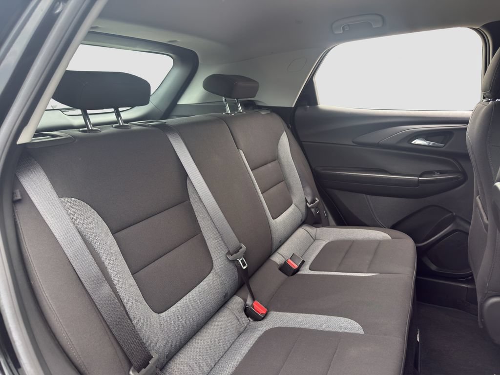 Used 2023 Chevrolet TrailBlazer LS AWD/4WD image 18