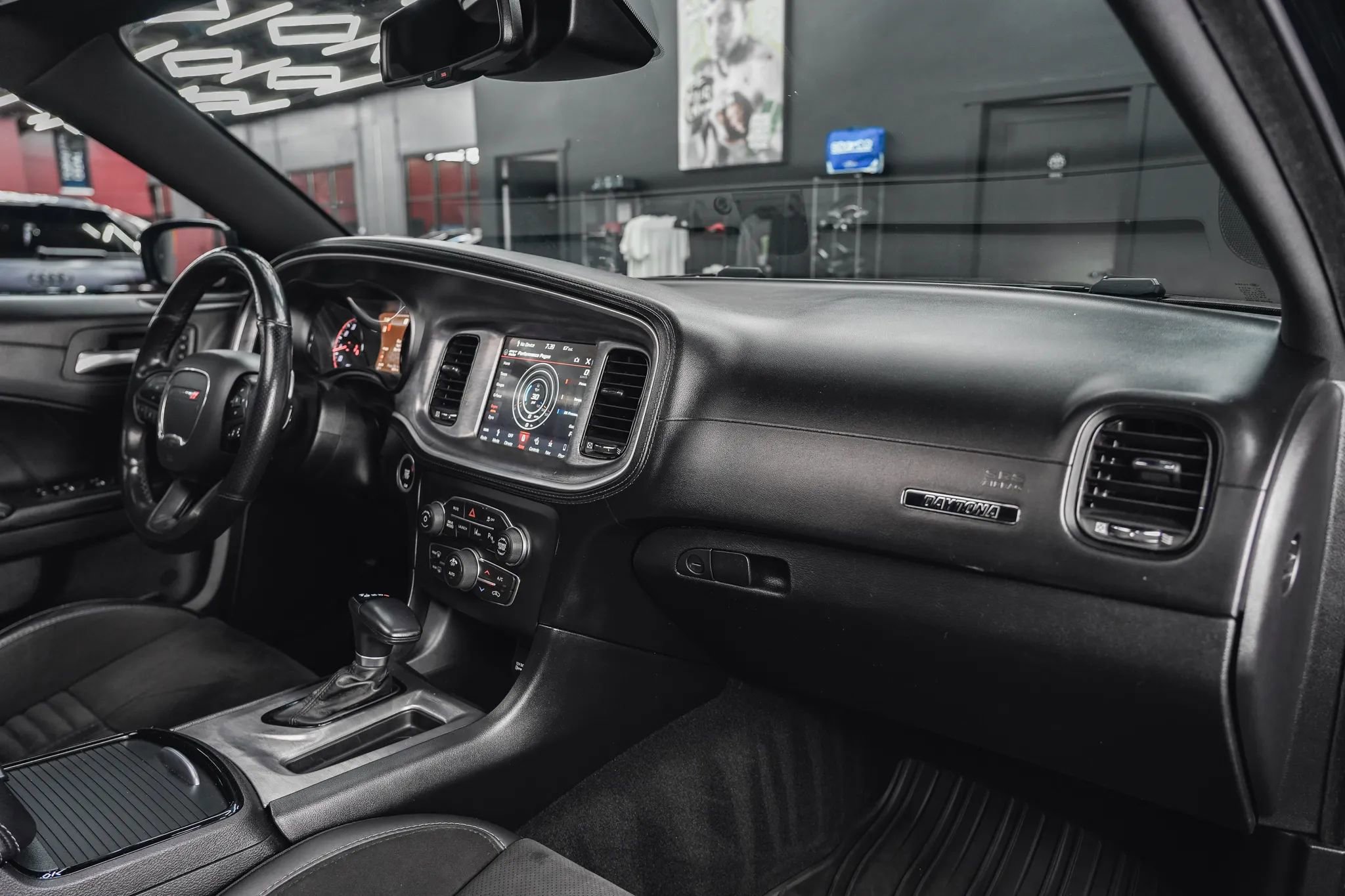 Used 2019 Dodge Charger Scat Pack w/ Daytona Edition Group RWD image 50