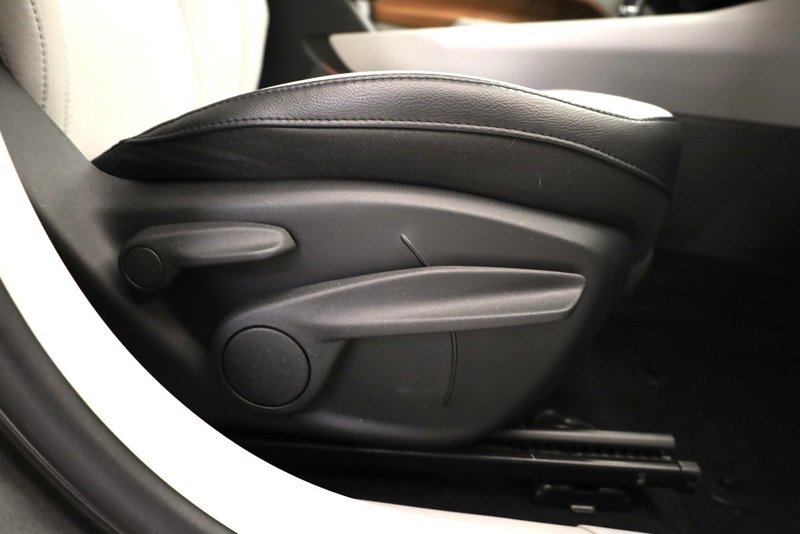 Used 2022 Jeep Compass Limited image 32