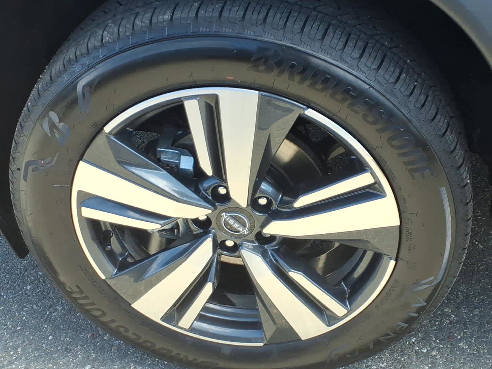 Certified 2026 Nissan Rogue SL image 7