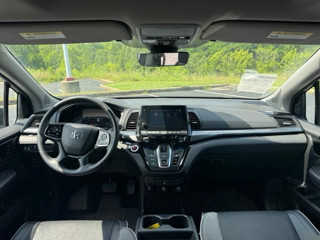 Used 2024 Honda Odyssey Elite image 25