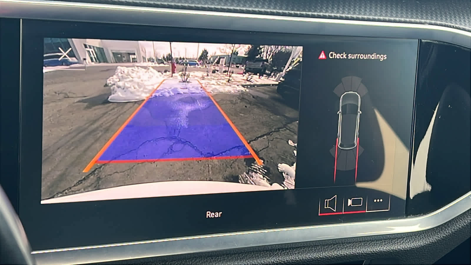 Used 2023 Audi Q3 2.0T Premium image 16