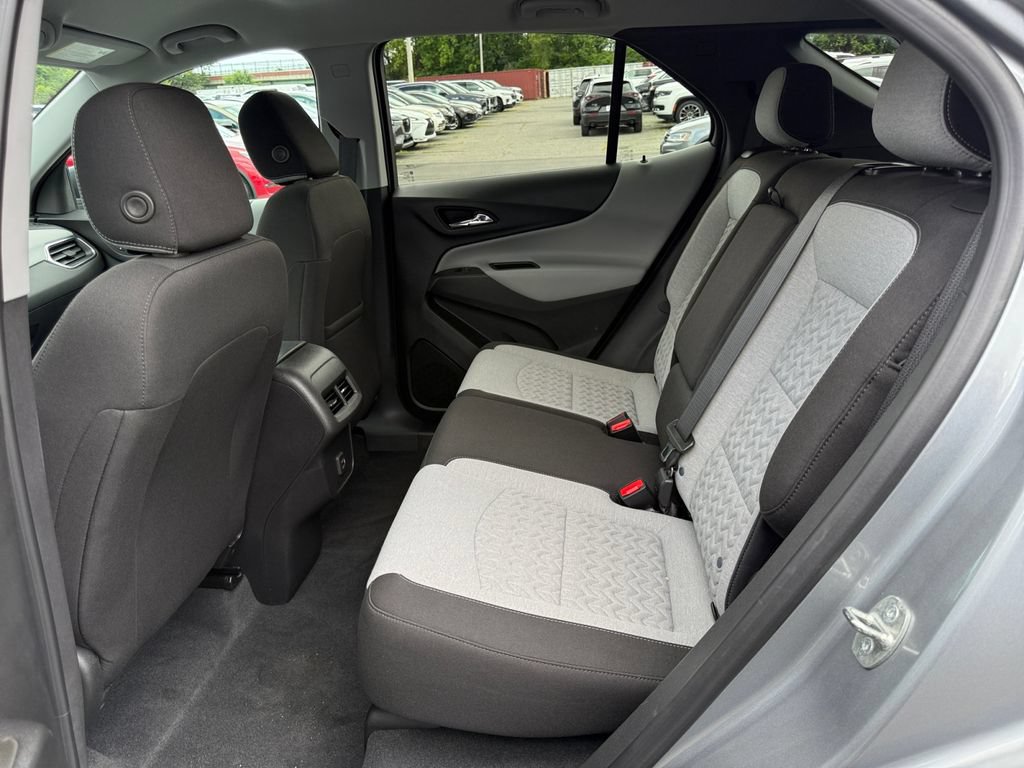 Used 2023 Chevrolet Equinox LS w/ LS Convenience Package AWD/4WD image 22