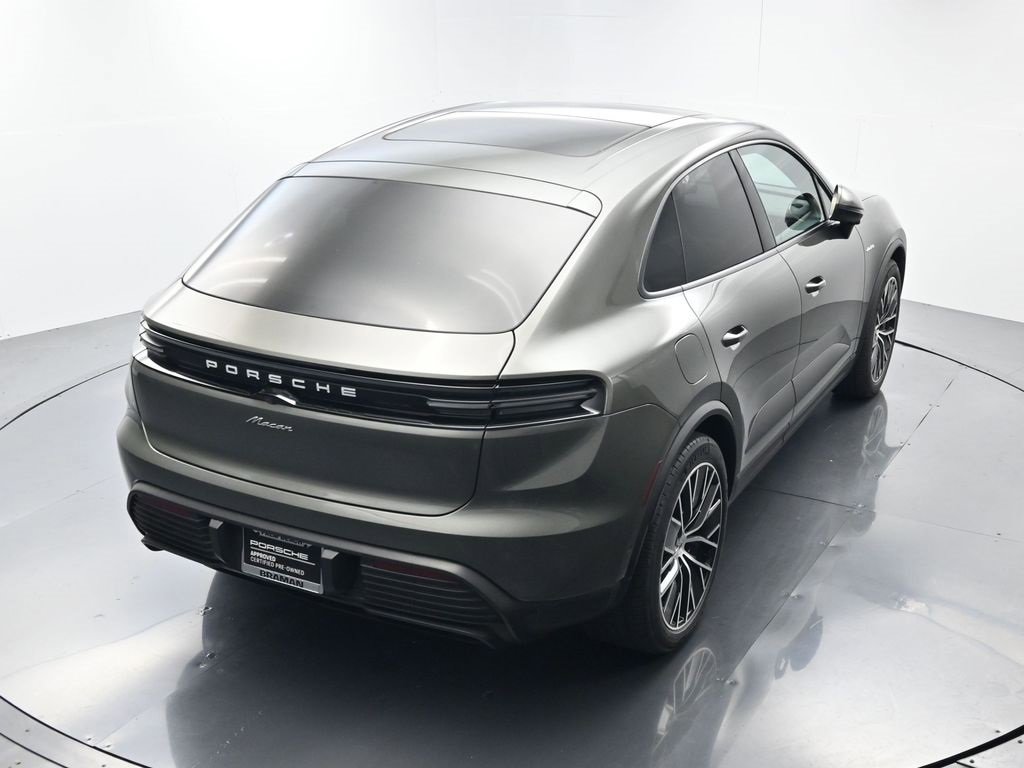 Used 2025 Porsche Macan Electric image 37