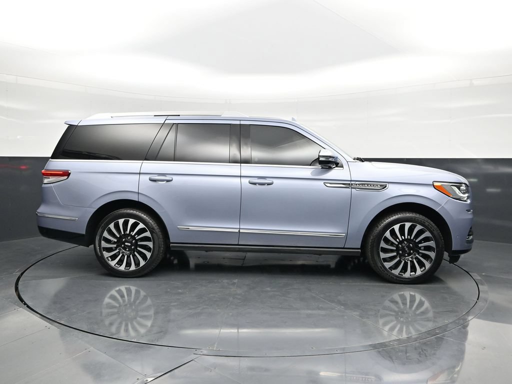 Used 2024 Lincoln Navigator Black Label AWD/4WD image 6