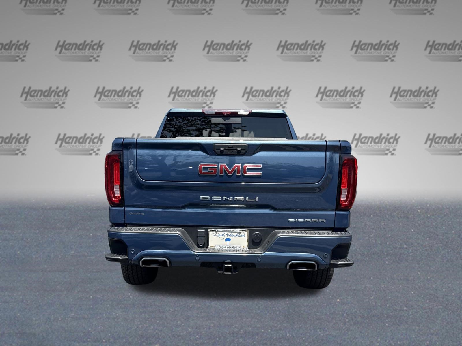 Used 2024 GMC Sierra 1500 Denali AWD/4WD image 9