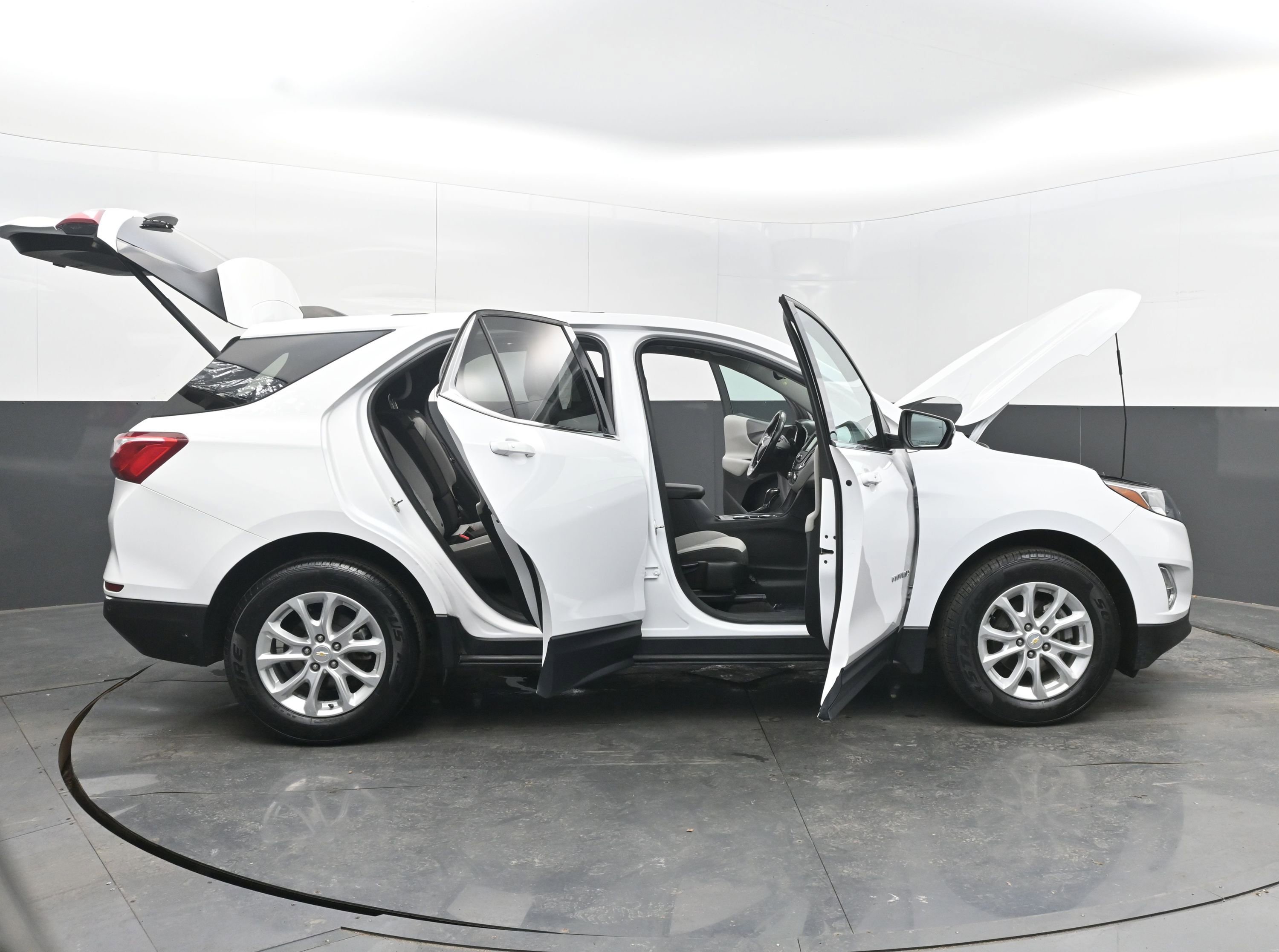 Used 2019 Chevrolet Equinox LT image 44