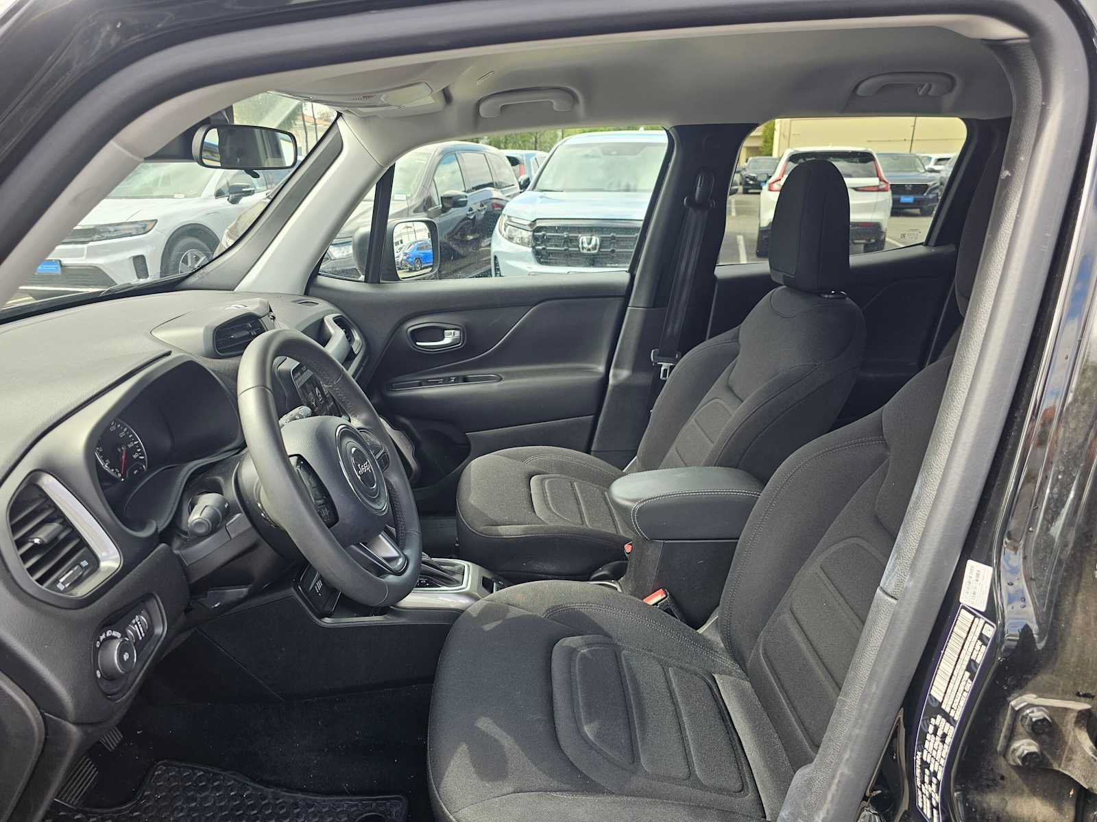 Used 2022 Jeep Renegade Latitude AWD/4WD image 20